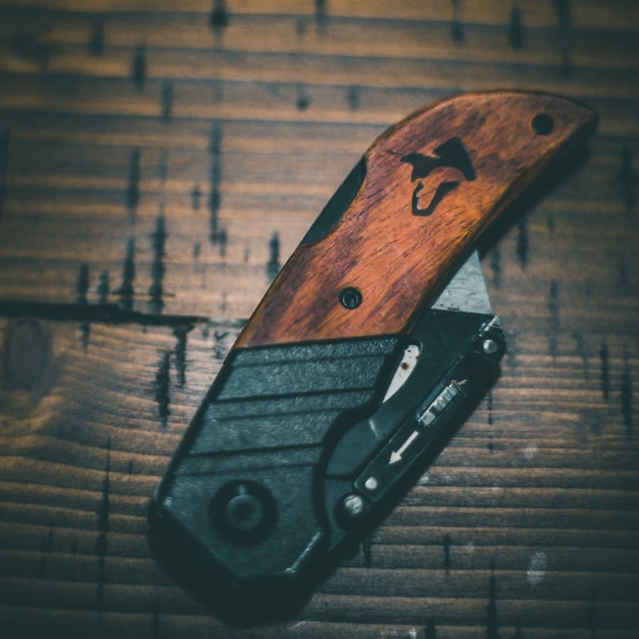 Folding Utility Knife